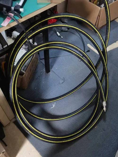 銅會場賓館通信工程同軸煤礦用7/8漏泄同軸電纜價格_廠家_供應商全解析——通訊工程選型指南